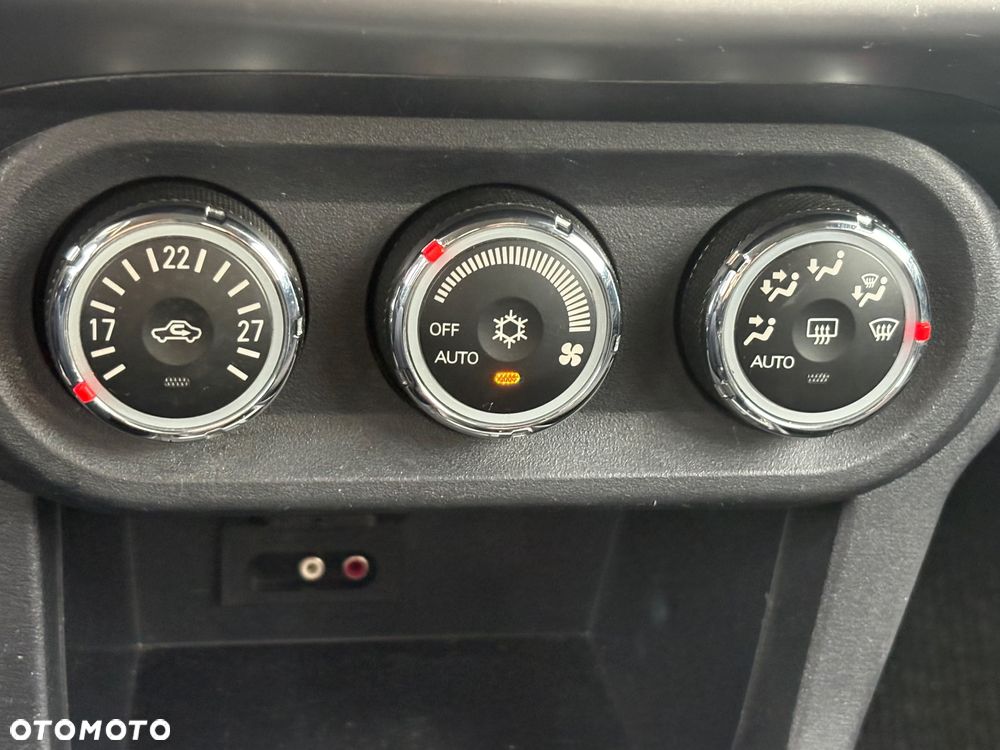 Mitsubishi Lancer 1.6 Invite - 19