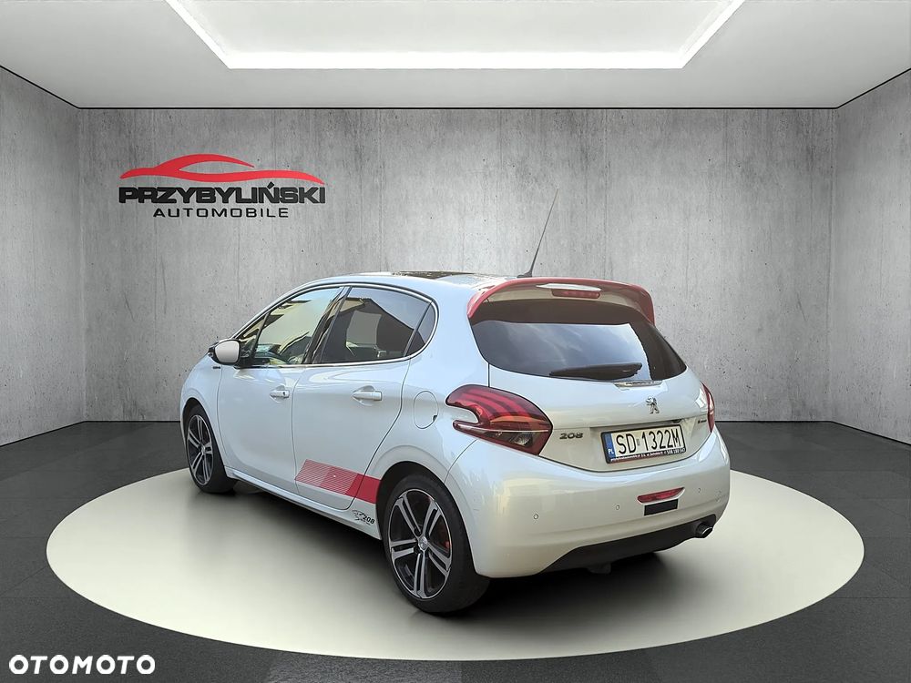 Peugeot 208 - 4