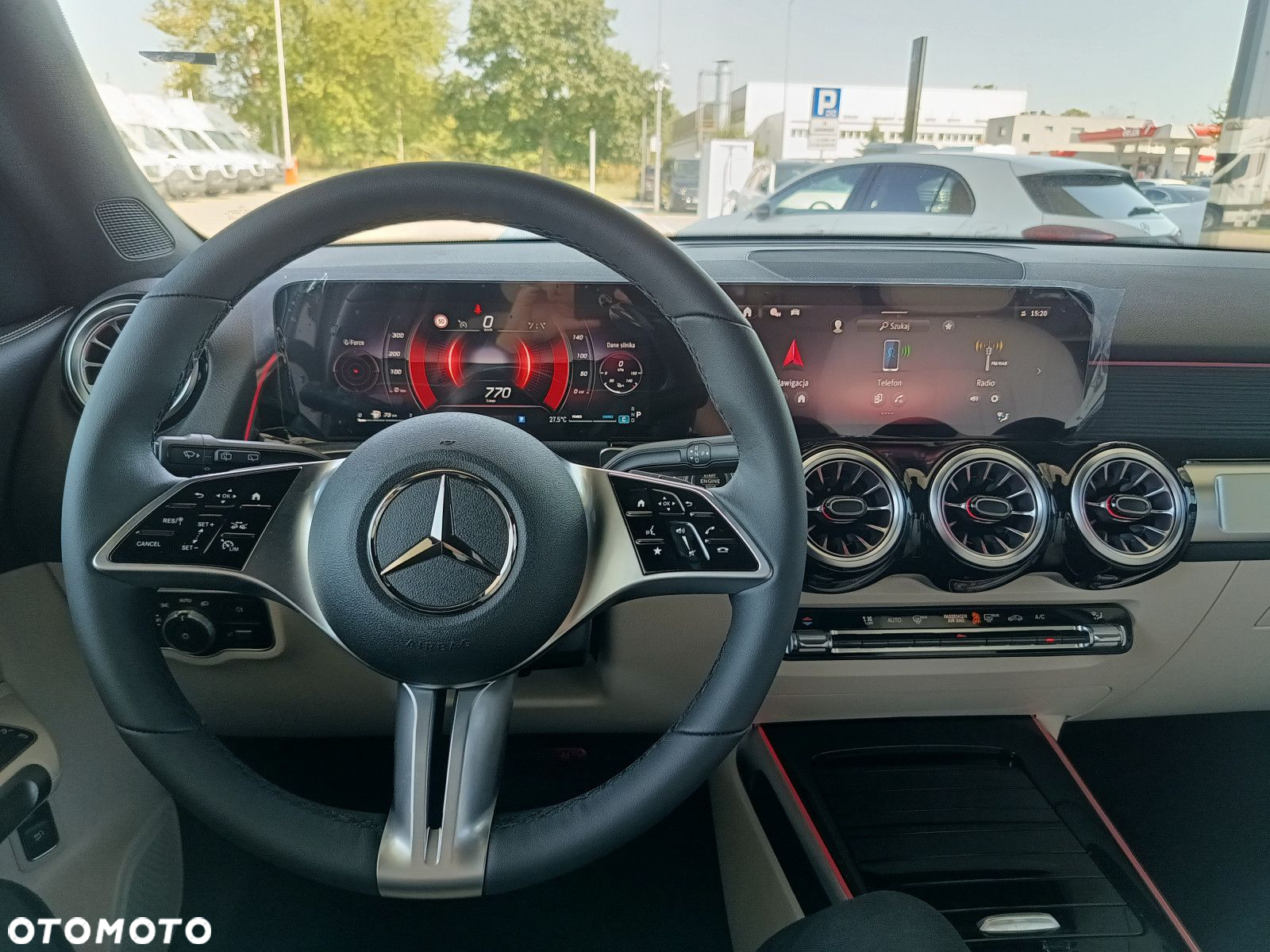 Mercedes-Benz GLB - 27