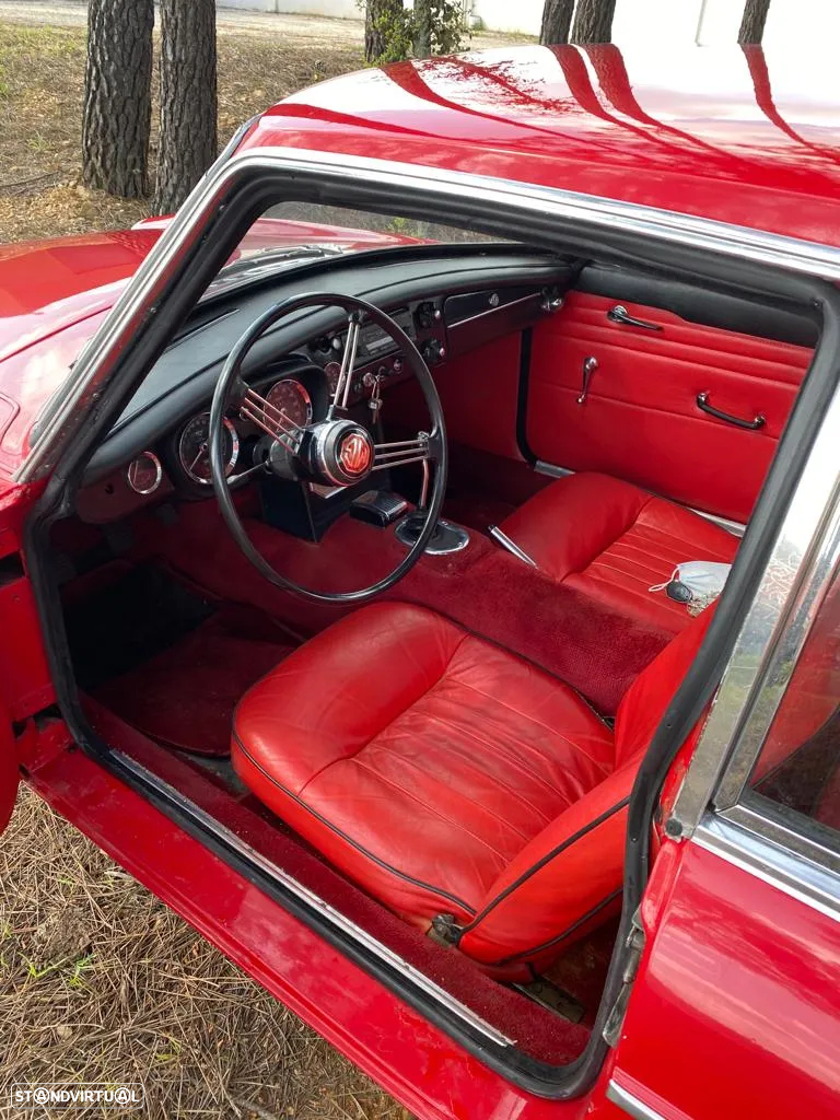 MG MGB - 14
