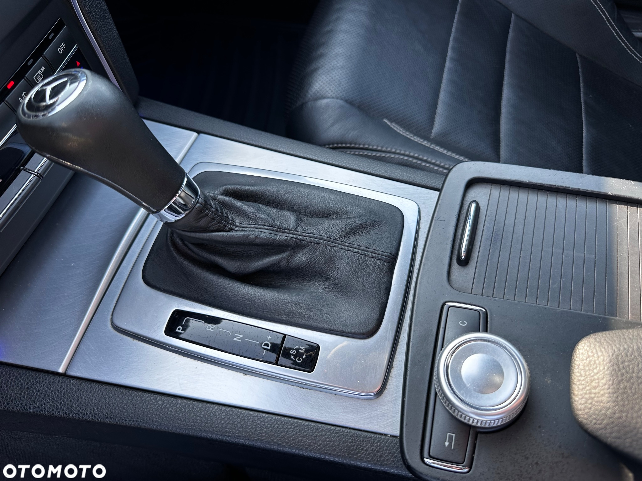 Mercedes-Benz Klasa E 350 CDI BlueEff - 14