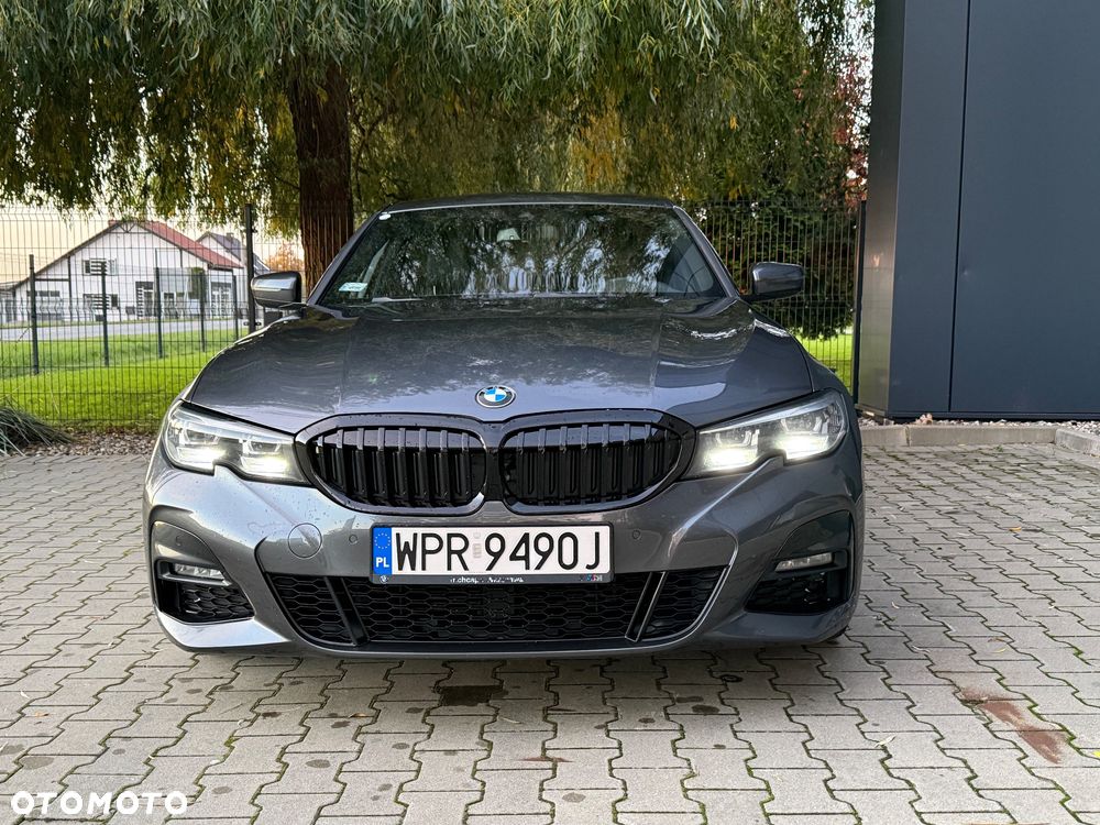 BMW Seria 3 320i M Sport sport - 36