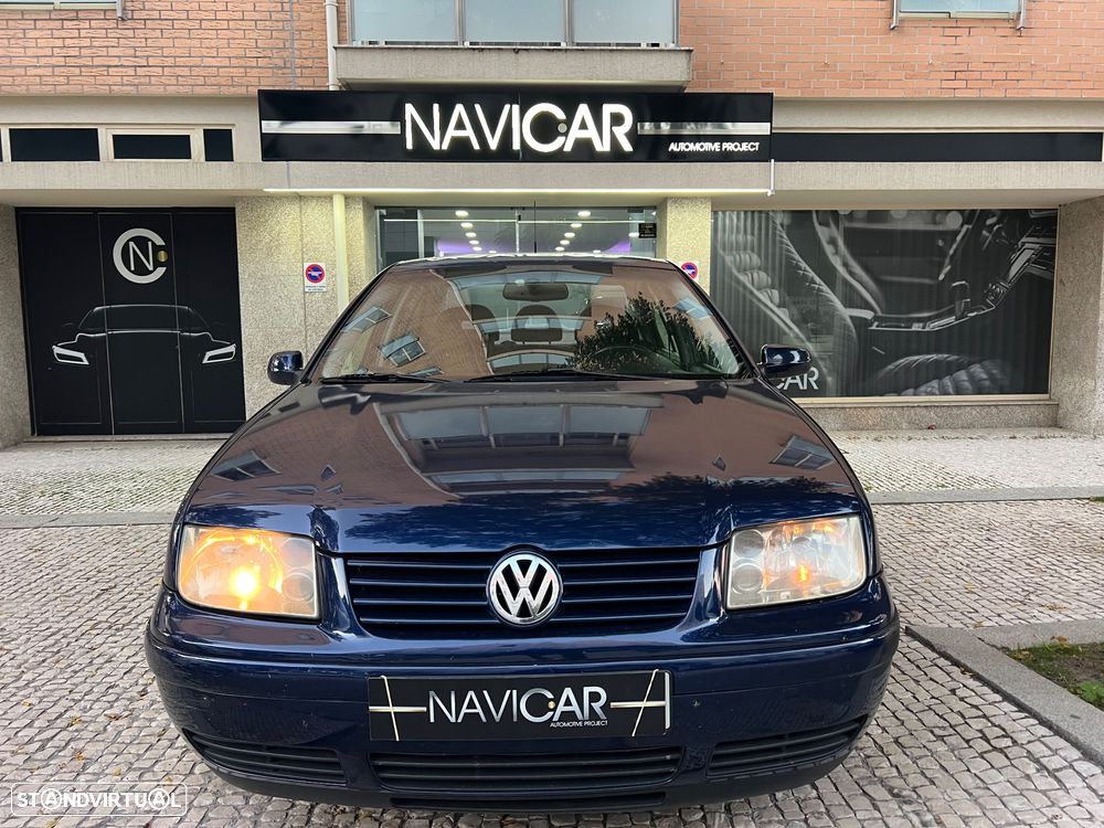 VW Bora 1.9 TDi Highline - 2