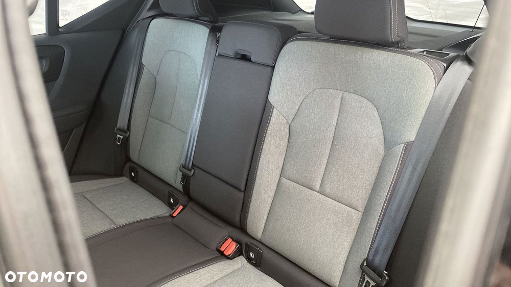 Volvo XC 40 T2 Core - 13