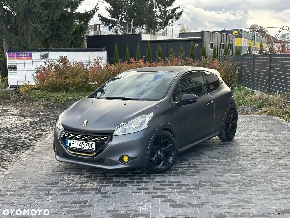 Peugeot 208 GTI 200 THP - 1