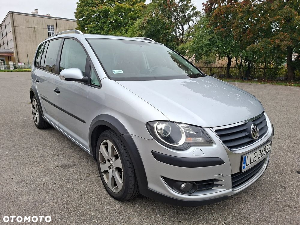 Volkswagen Touran - 7