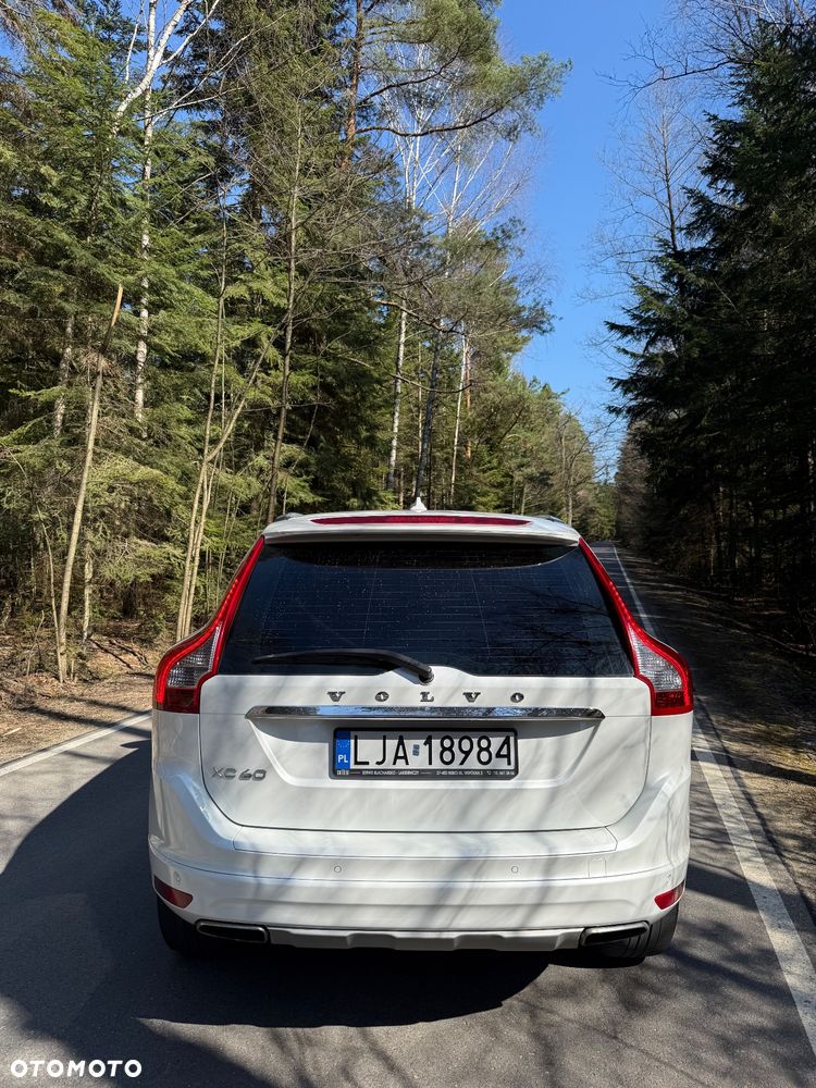 Volvo XC 60 D4 Ocean Race - 16