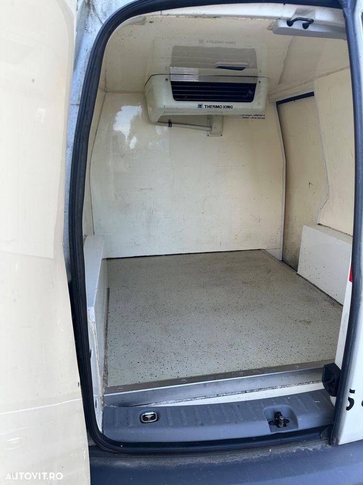 Volkswagen Caddy - 11