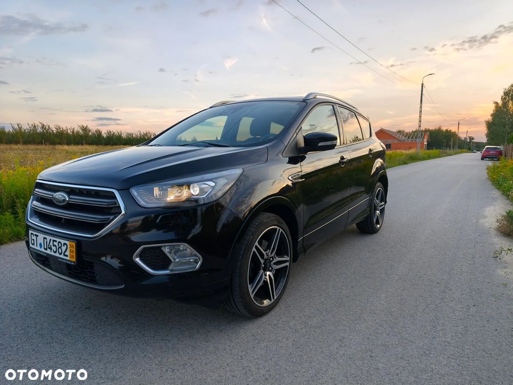 Ford Kuga 2.0 TDCi 4x4 Black & Silver - 1