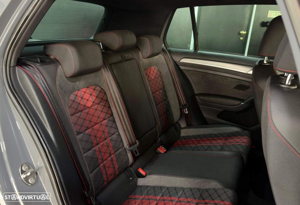 VW Golf GTI TCR 2.0 TSI OPF DSG - 49