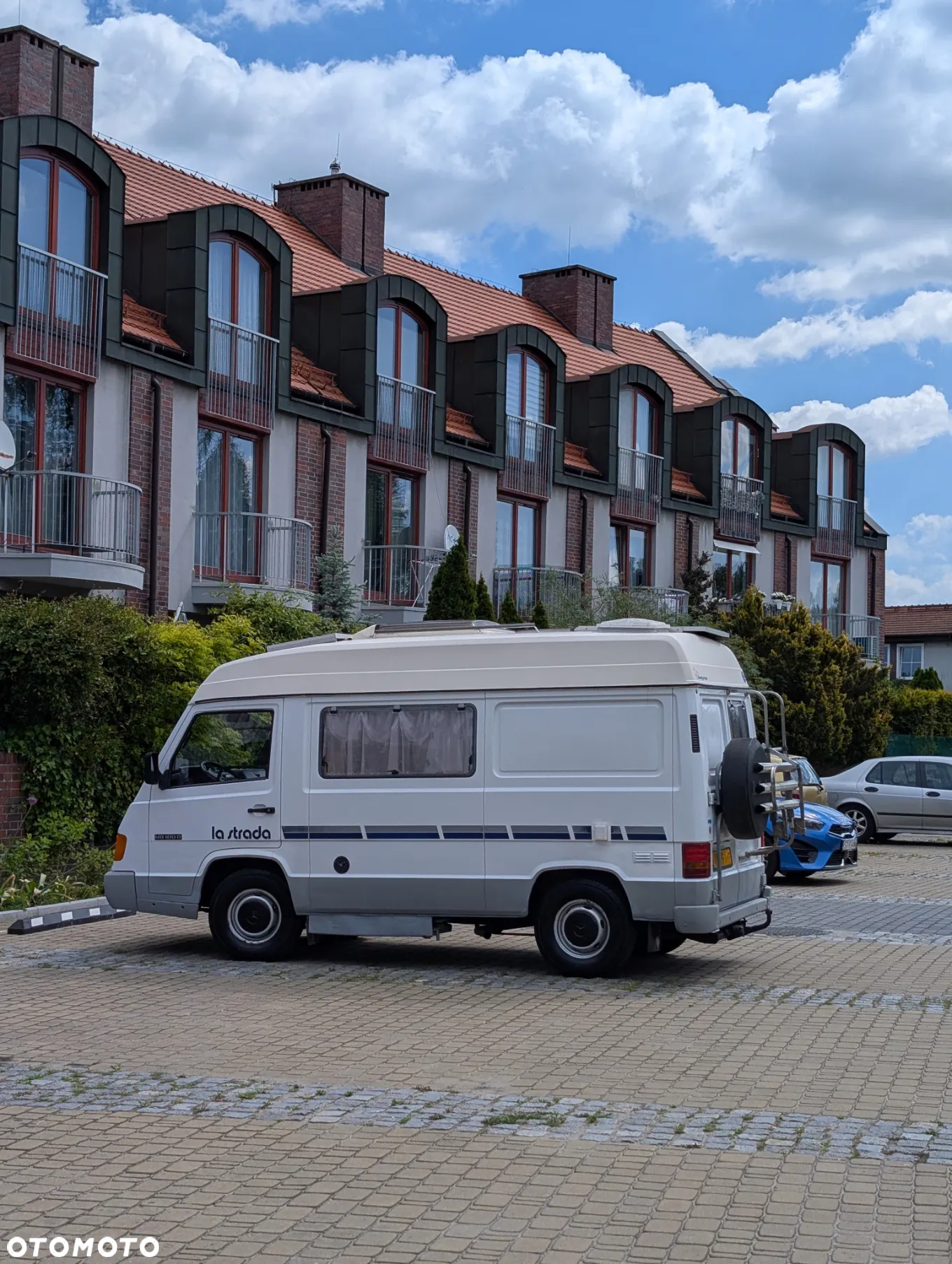 Mercedes-Benz MB 100 - 3