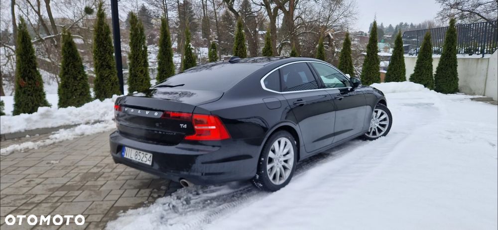 Volvo S90 T4 Geartronic Momentum Pro - 4