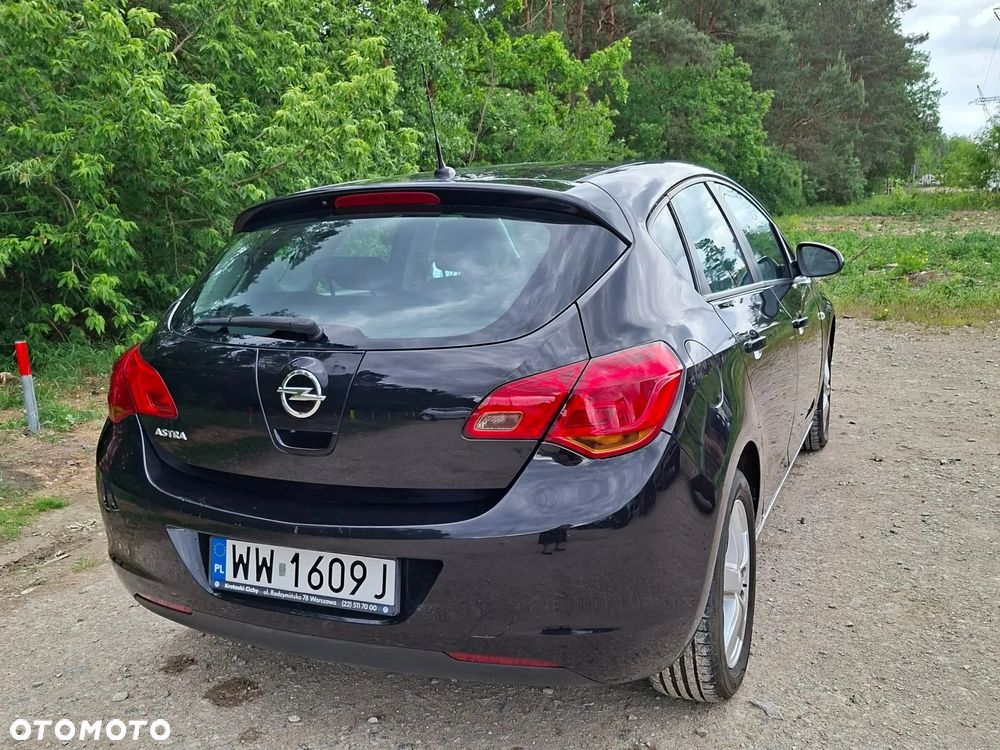 Opel Astra 1.6 Enjoy - 6