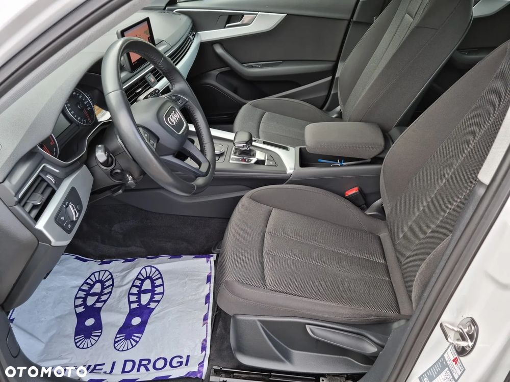 Audi A4 Avant 2.0 TDI S tronic - 4