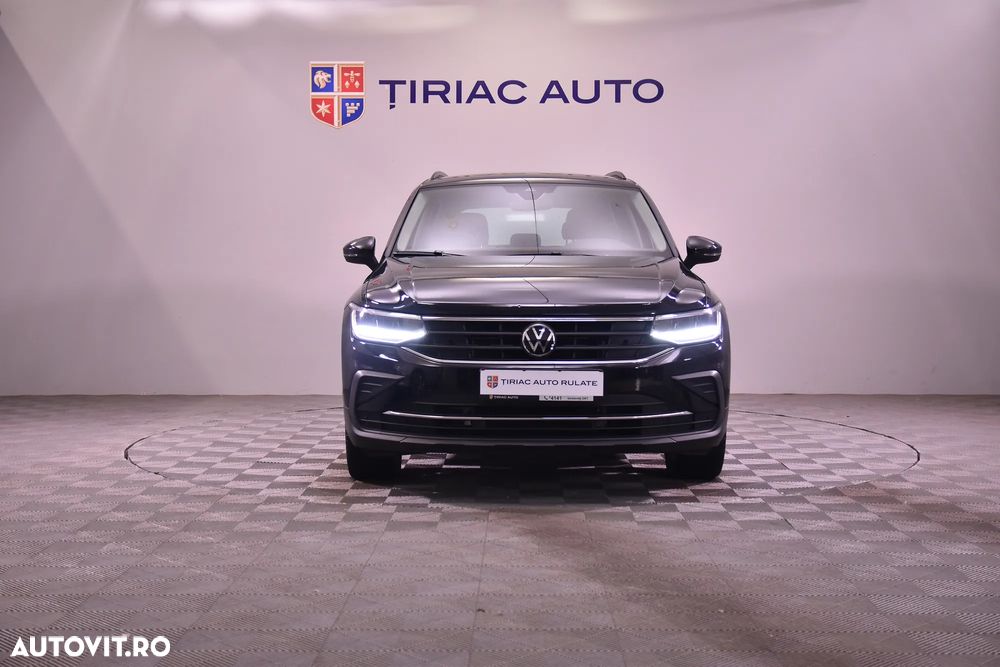 Volkswagen Tiguan - 9