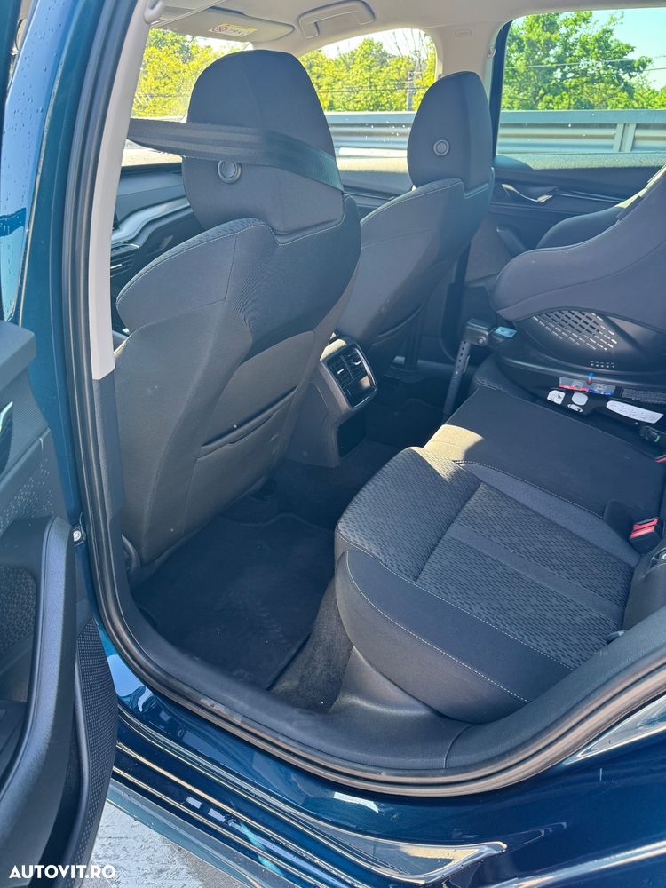 Skoda Octavia 2.0 TDI DSG First Edition - 10