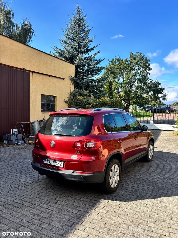 Volkswagen Tiguan - 4