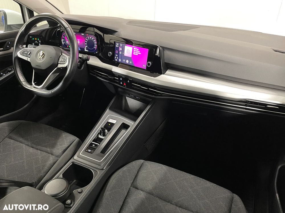 VOLKSWAGEN Golf 2021 — imagine 40