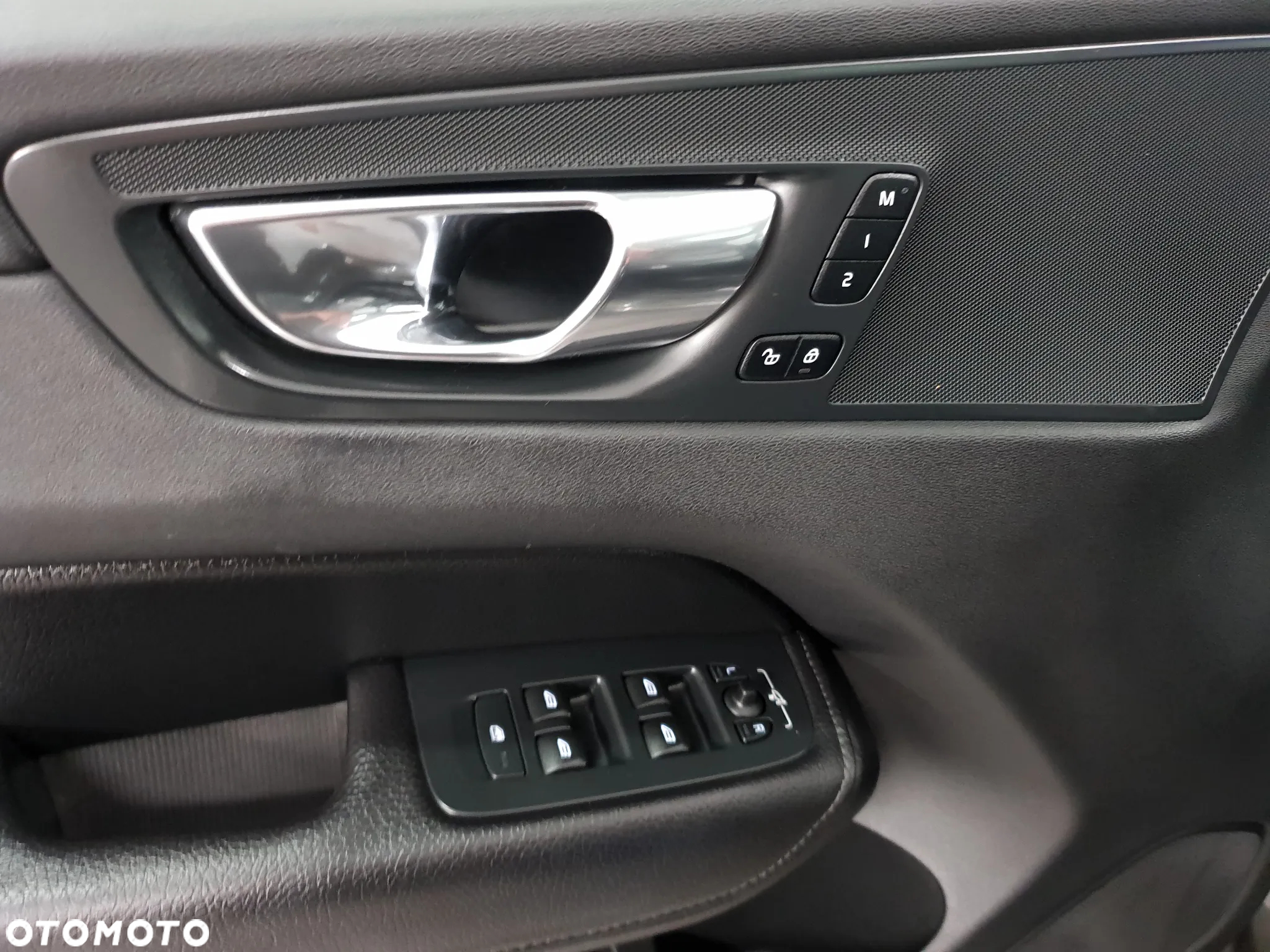 Volvo XC 60 B4 D AWD Geartronic Inscription - 8