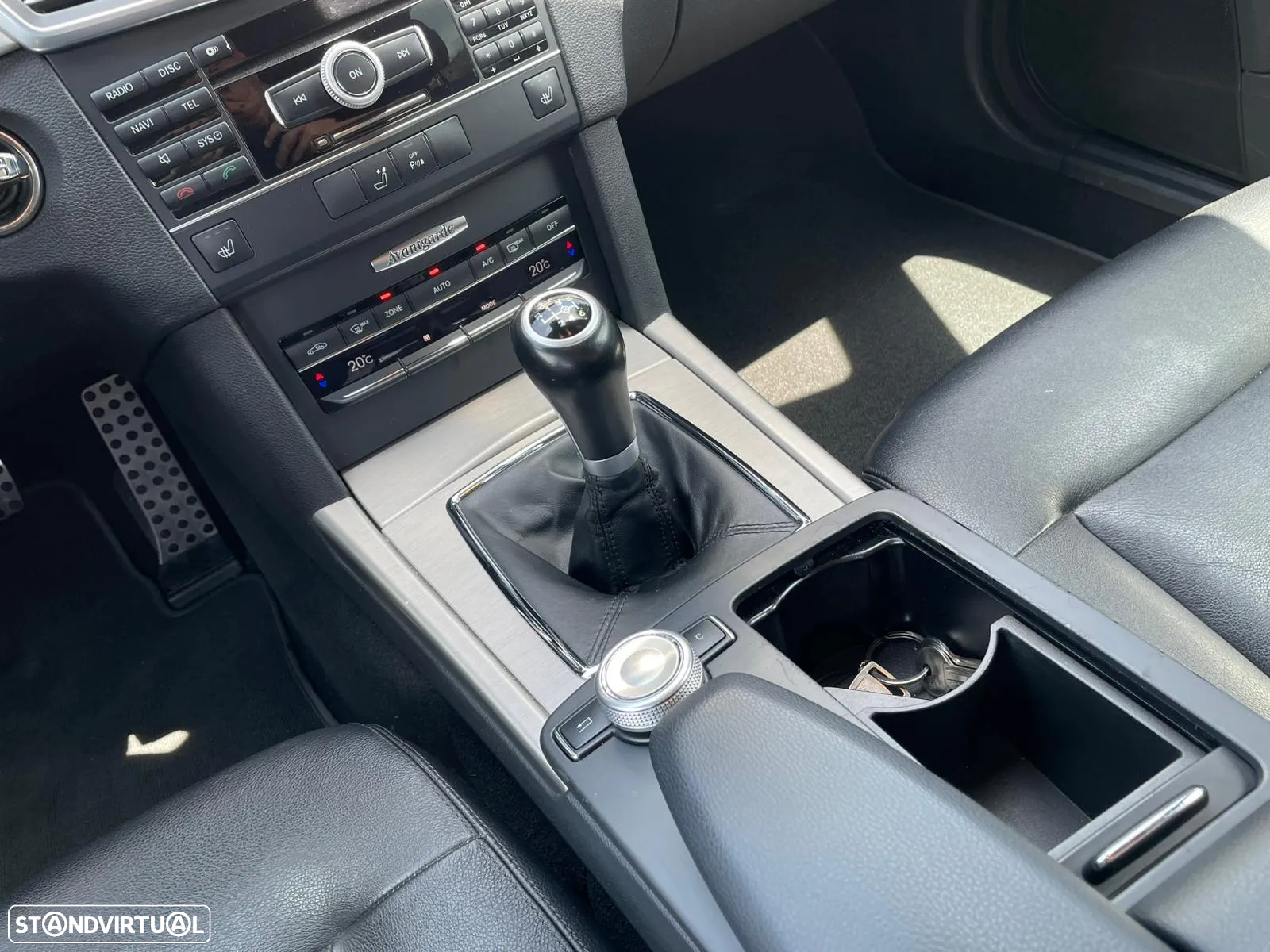 Mercedes-Benz E 250 T CDI DPF BlueEFFICIENCY Avantgarde - 15