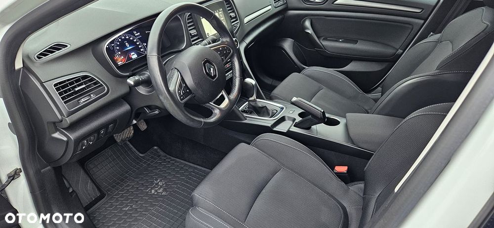 Renault Megane TCe 140 GPF EDC LIMITED - 6