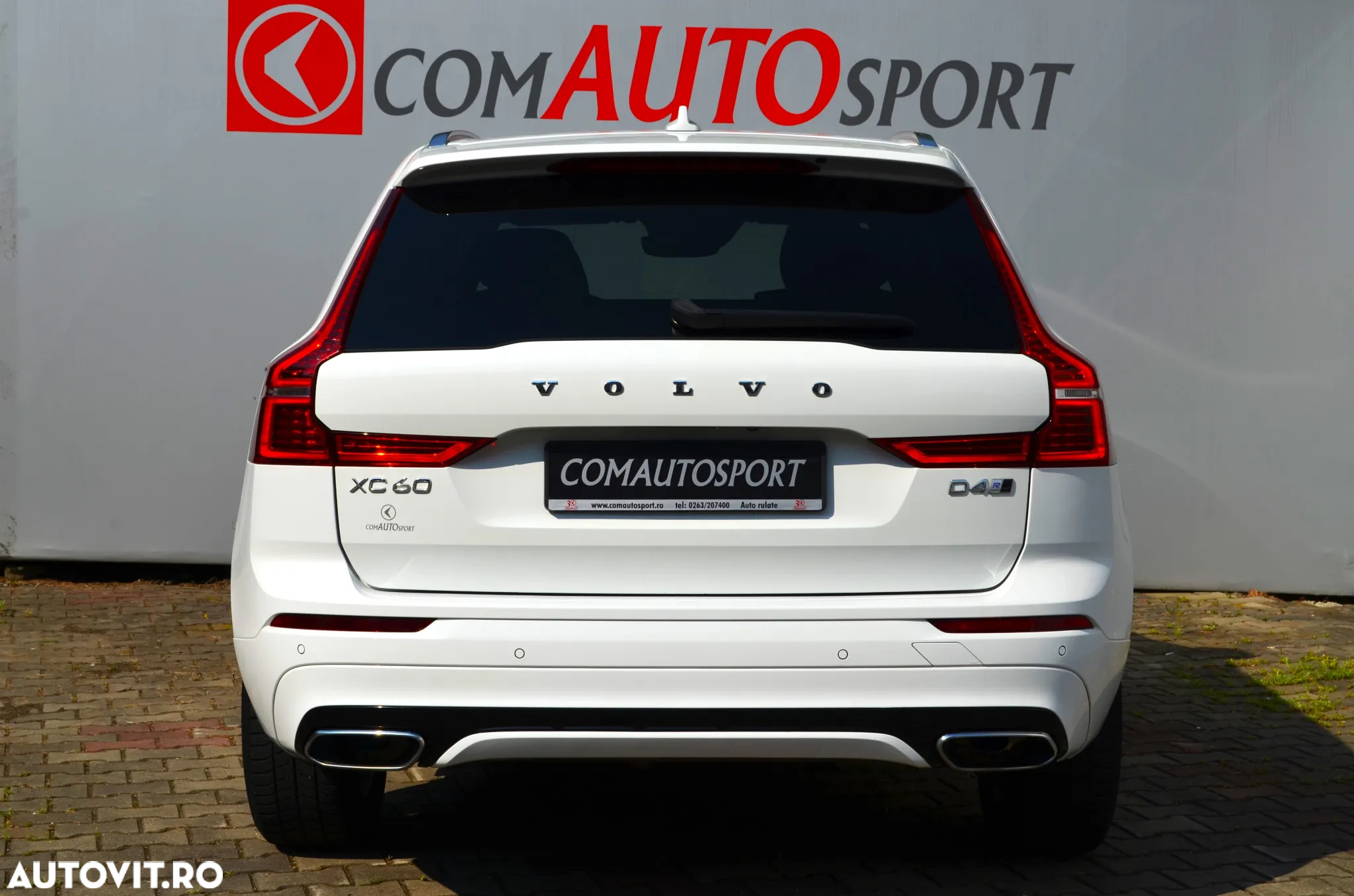 Volvo XC 60 D4 AWD Geartronic RDesign - 5
