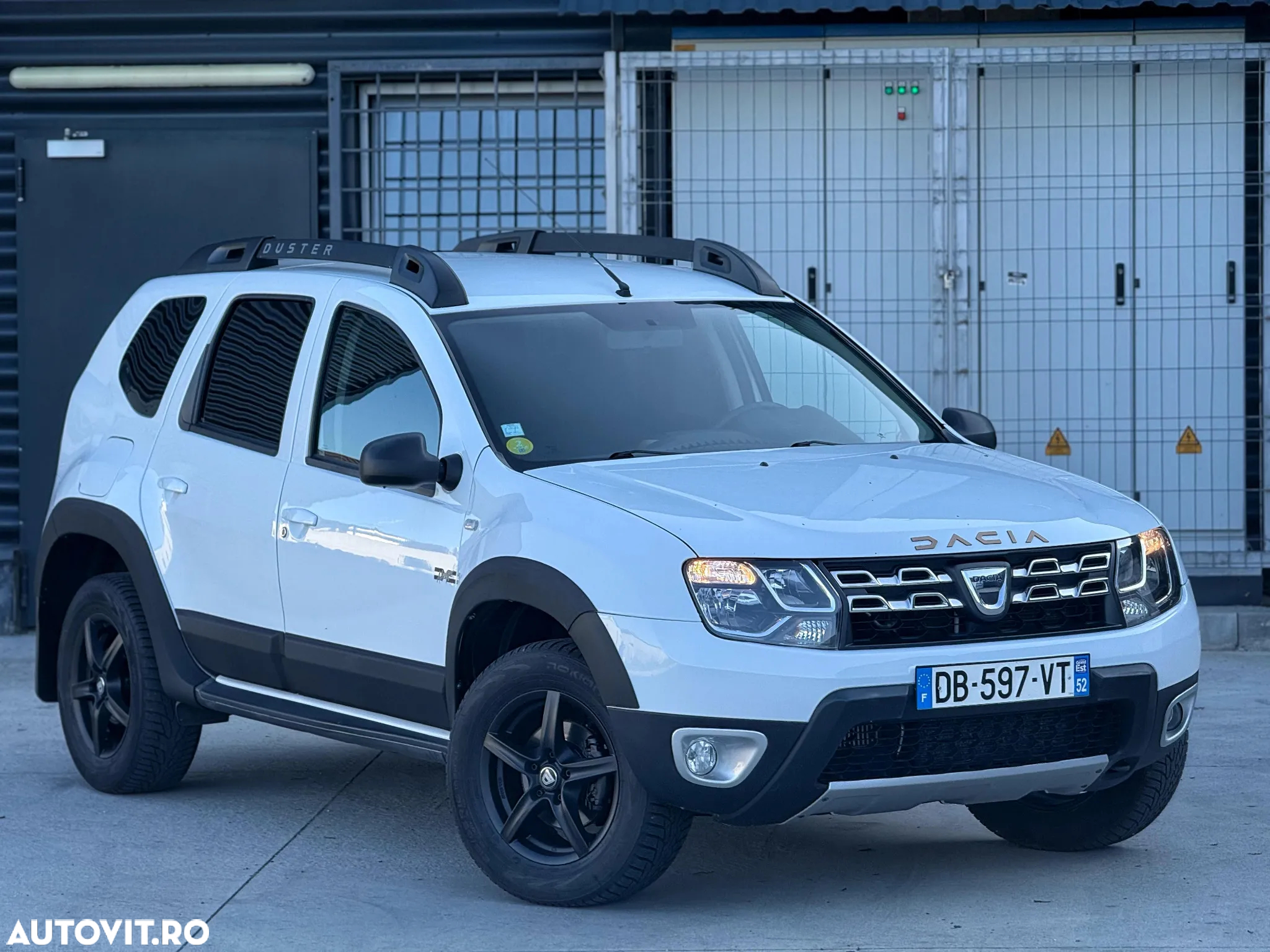 Dacia Duster 1.5 dCi 4x2 Laureate - 2