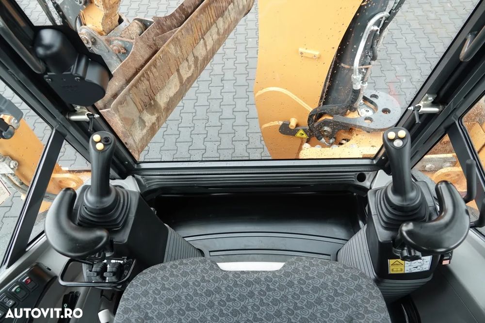 Case 965 ST / BULDOEXCAVATOR / 4X4x4 / PE ROȚI EGALE / AER CONDIȚIONAT / POWERSHIFT / Roți directoare 4WS / SET GALETE / 2020 / - 29