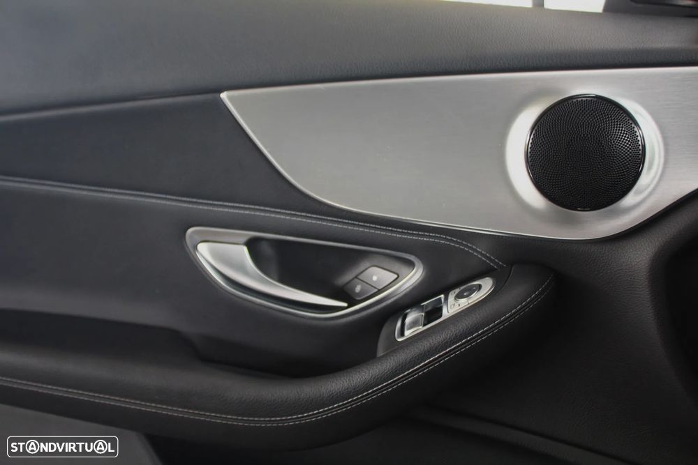 Mercedes-Benz C 220 d Cabrio AMG Line - 49