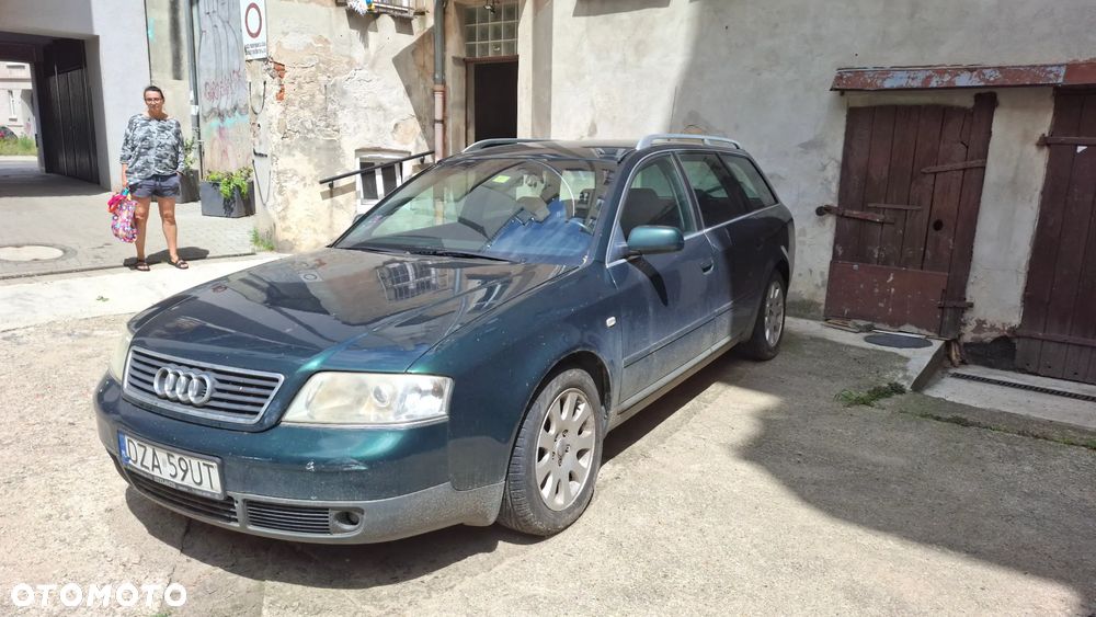 Audi A6 Avant 2.4 - 3