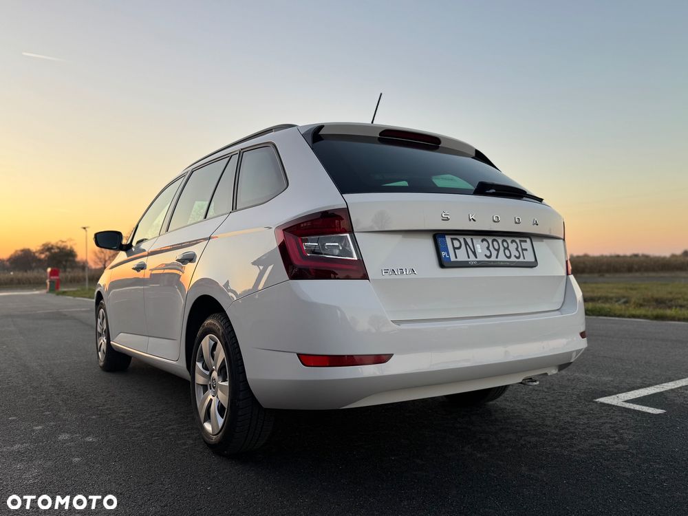 Skoda Fabia 1.0 Ambition - 11