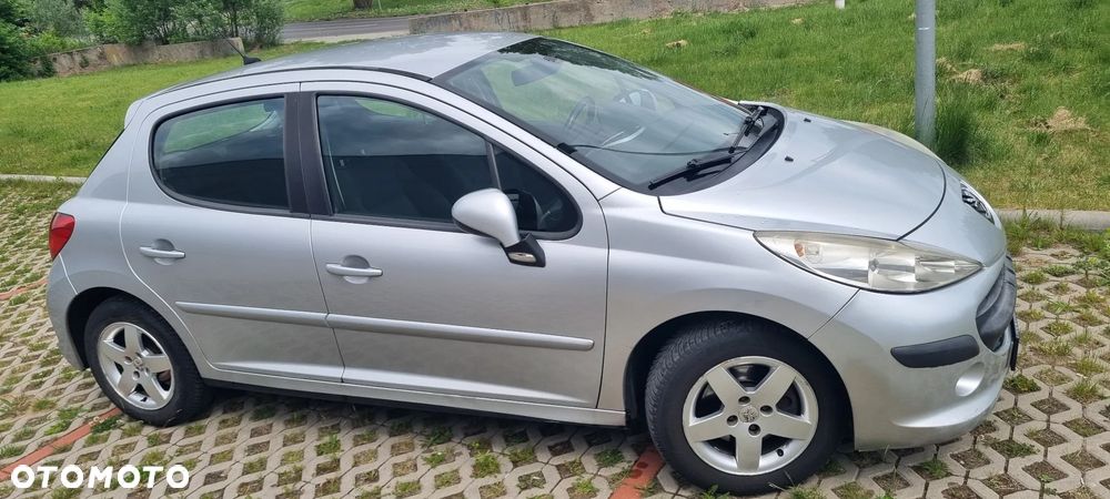 Peugeot 207 1.6 HDi - 4
