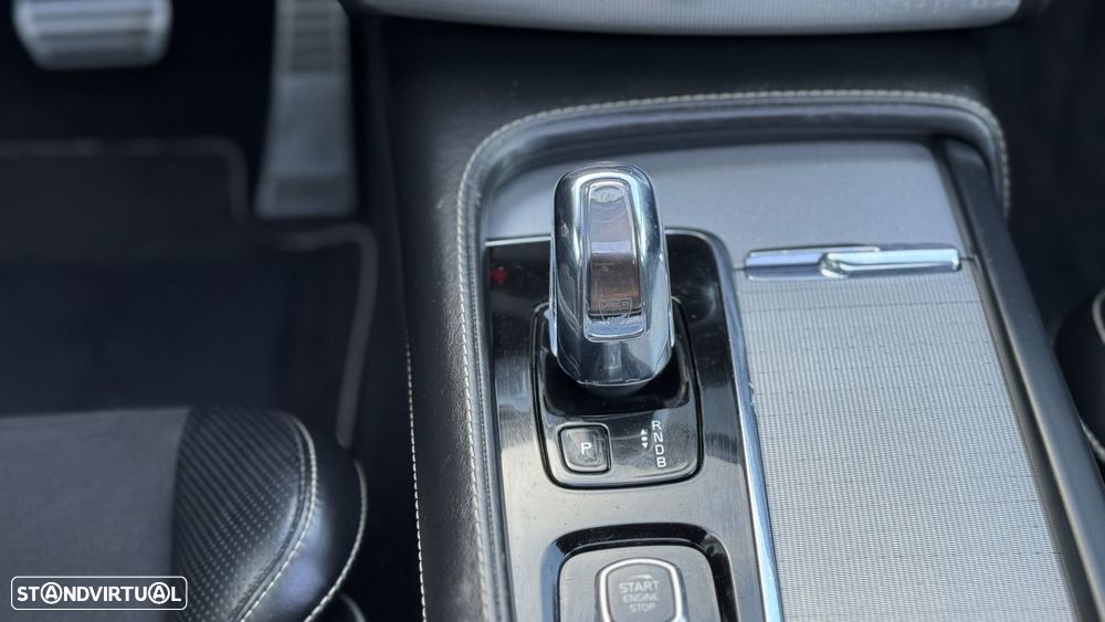 Volvo XC 90 2.0 T8 PHEV R-Design AWD - 36