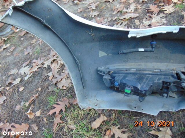 BMW 1 e87 e81 E82 E88 ZDERZAK przód przedni pod xenon SPRYSKi spryskiwacze kratki halogenY NERKI KOLOR BIAŁY A300 ALPINWEISS 300 - 9