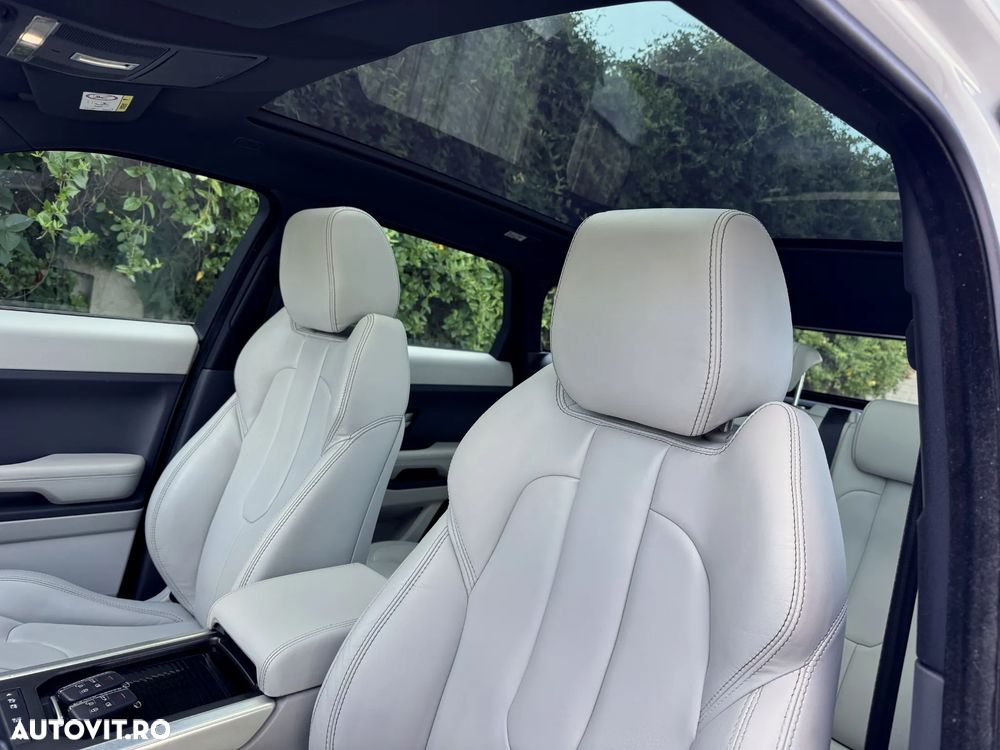 Land Rover Range Rover Evoque - 11