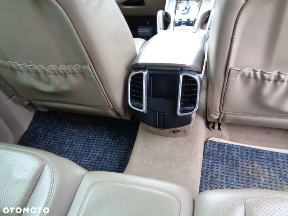 Porsche Cayenne Diesel Tiptronic S - 17