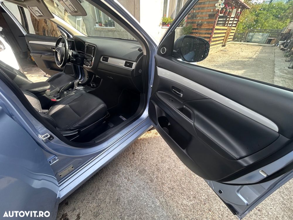 Mitsubishi Outlander ver-2-0-4wd-plus - 17