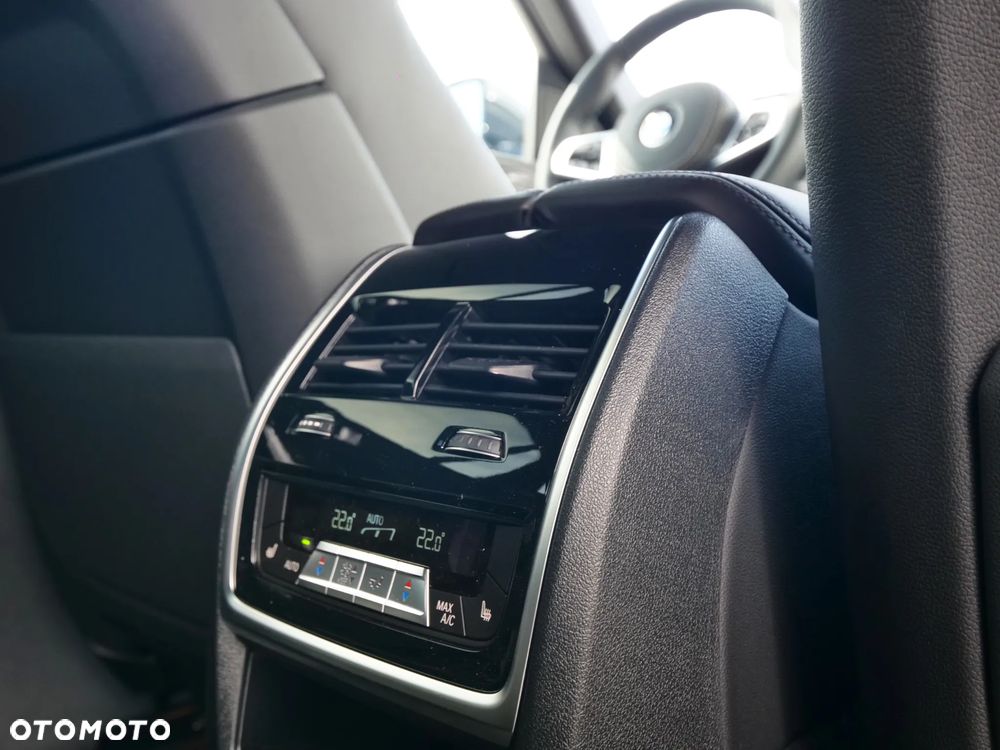 BMW X6 xDrive30d mHEV sport - 36