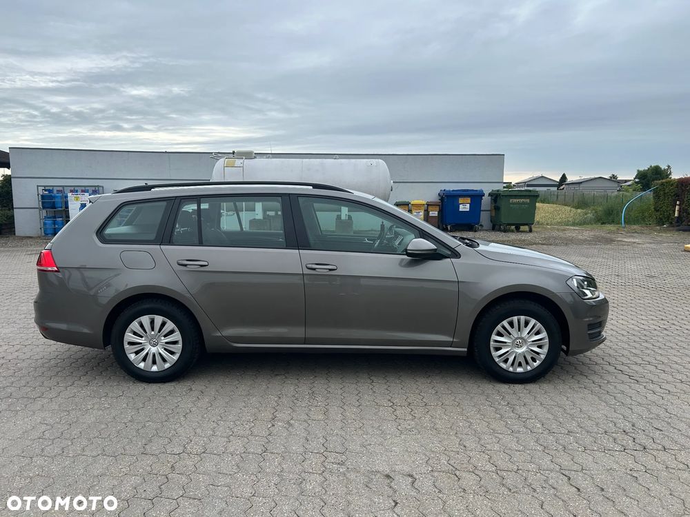 Volkswagen Golf - 5