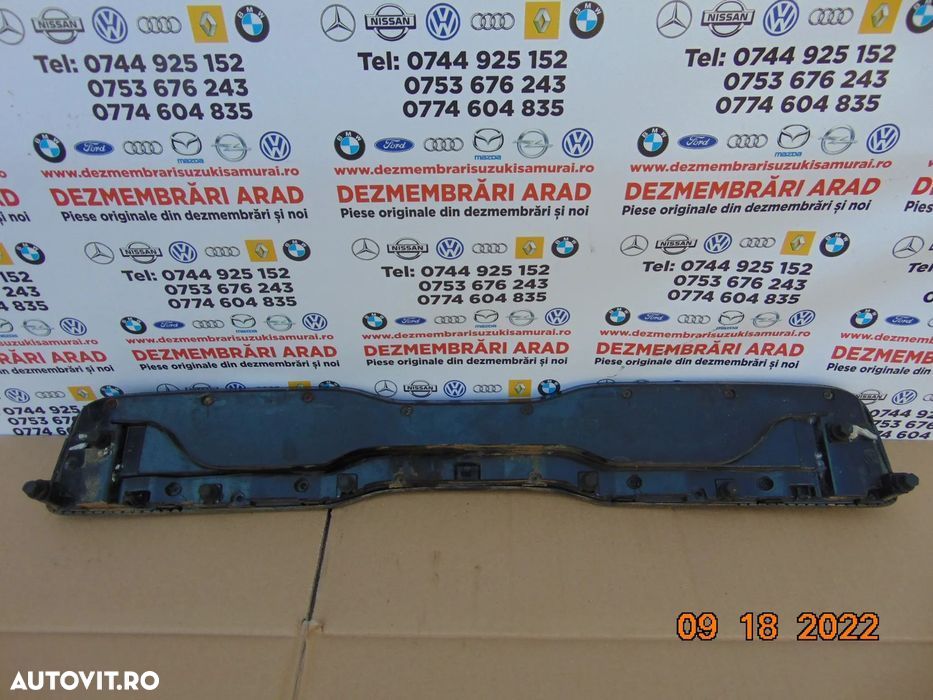 Ornament bara fata central Kia Soul 2013-2019 grila bara fata centrala - 2