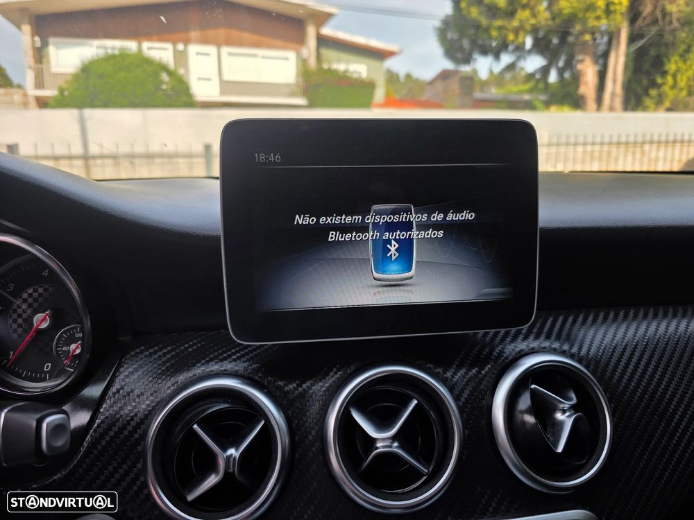 Mercedes-Benz A 180 d 7G-DCT AMG Line - 19