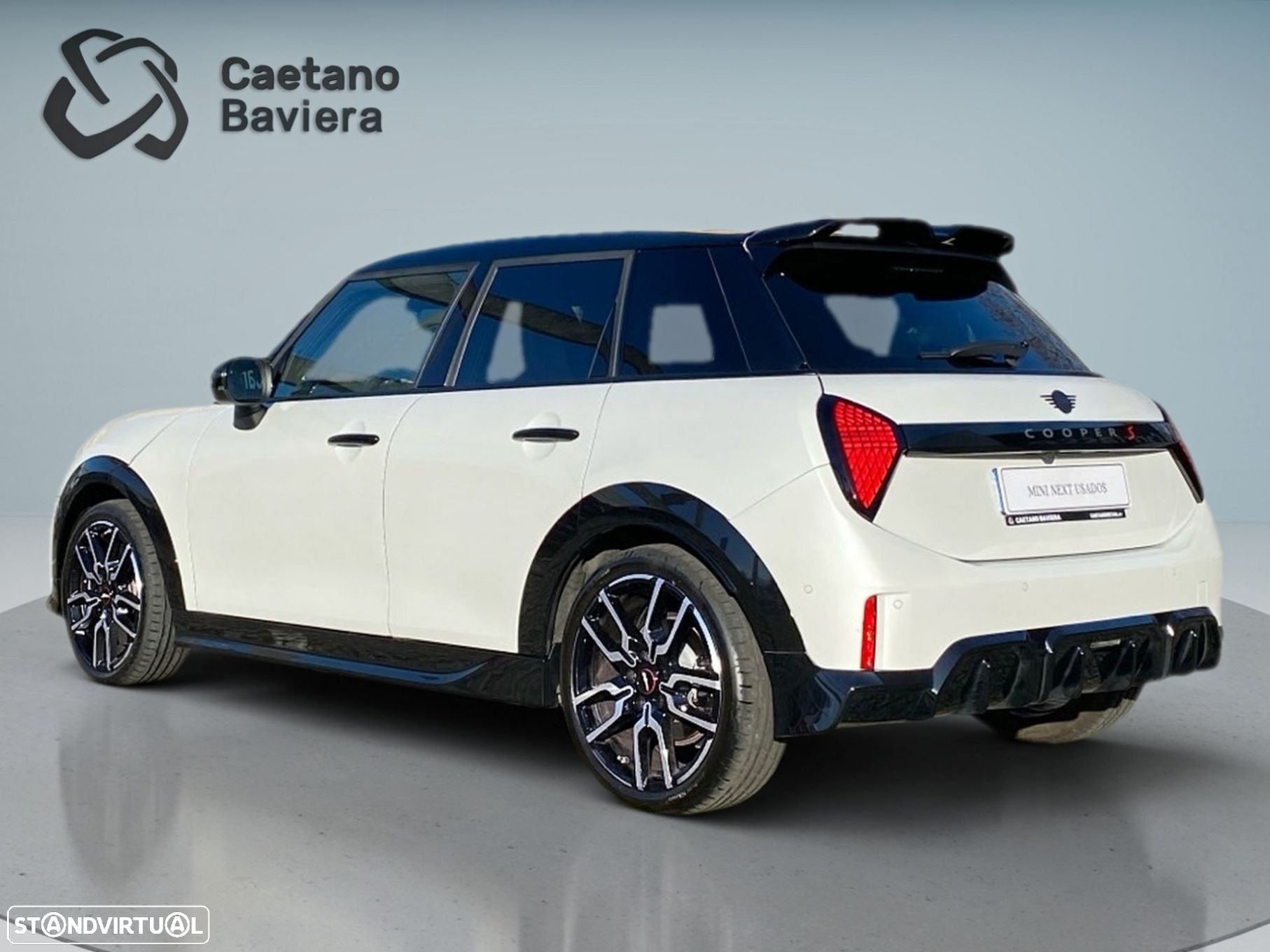 MINI 5 Portas Cooper S Premium JCW Auto - 28
