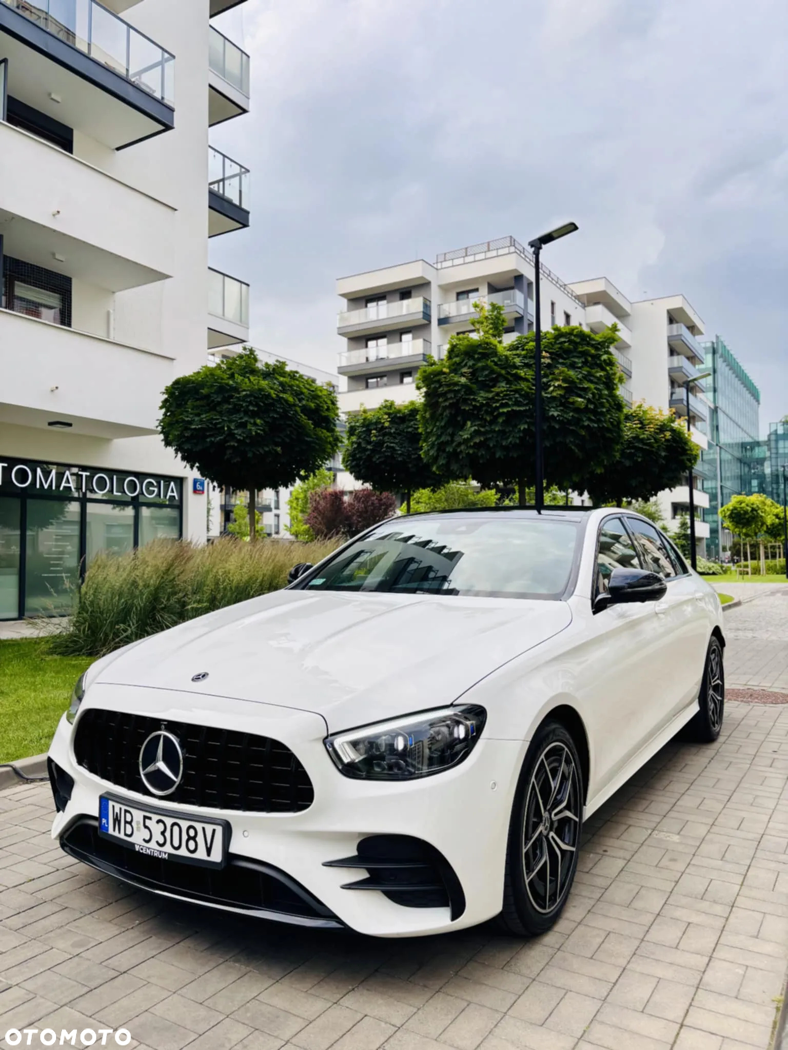 Mercedes-Benz Klasa E 220 d Coupe 4-Matic AMG - 10