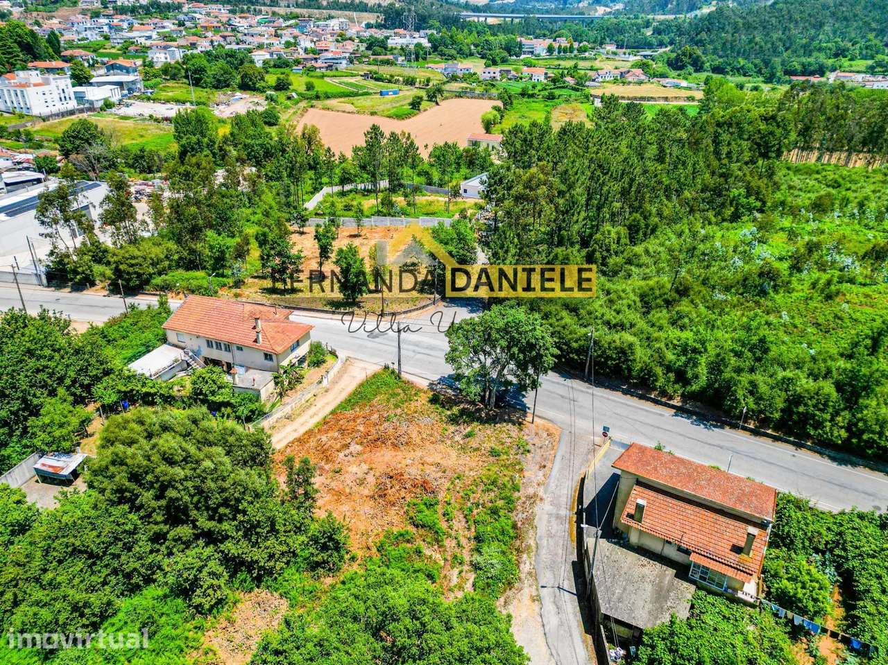 Terreno de 3450m2 em Milheirós de Poiares - permite 970m2 de... - Grande imagem: 5/16