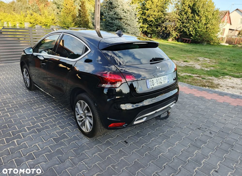 Citroën DS4 e-HDi 115 Chic - 12