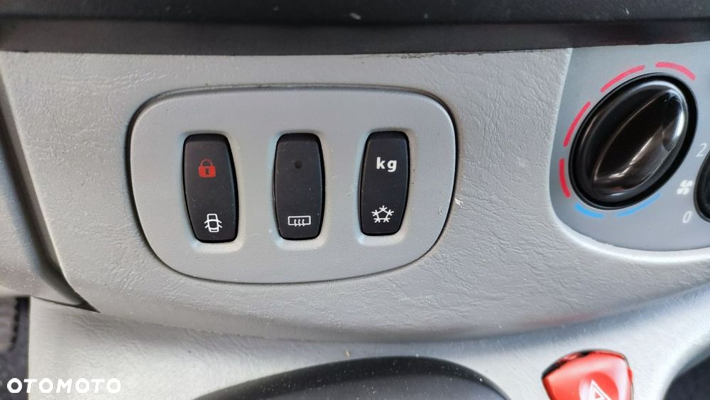 Renault Trafic - 10