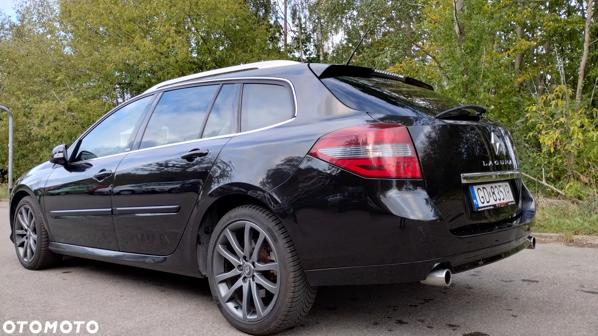 Renault Laguna 2.0 dCi Initiale ESM - 11