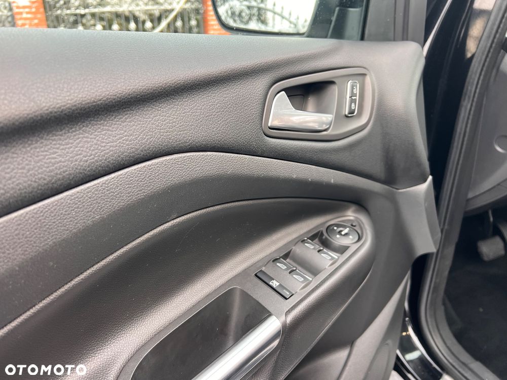 Ford Kuga 2.0 TDCi 4x4 Titanium - 30