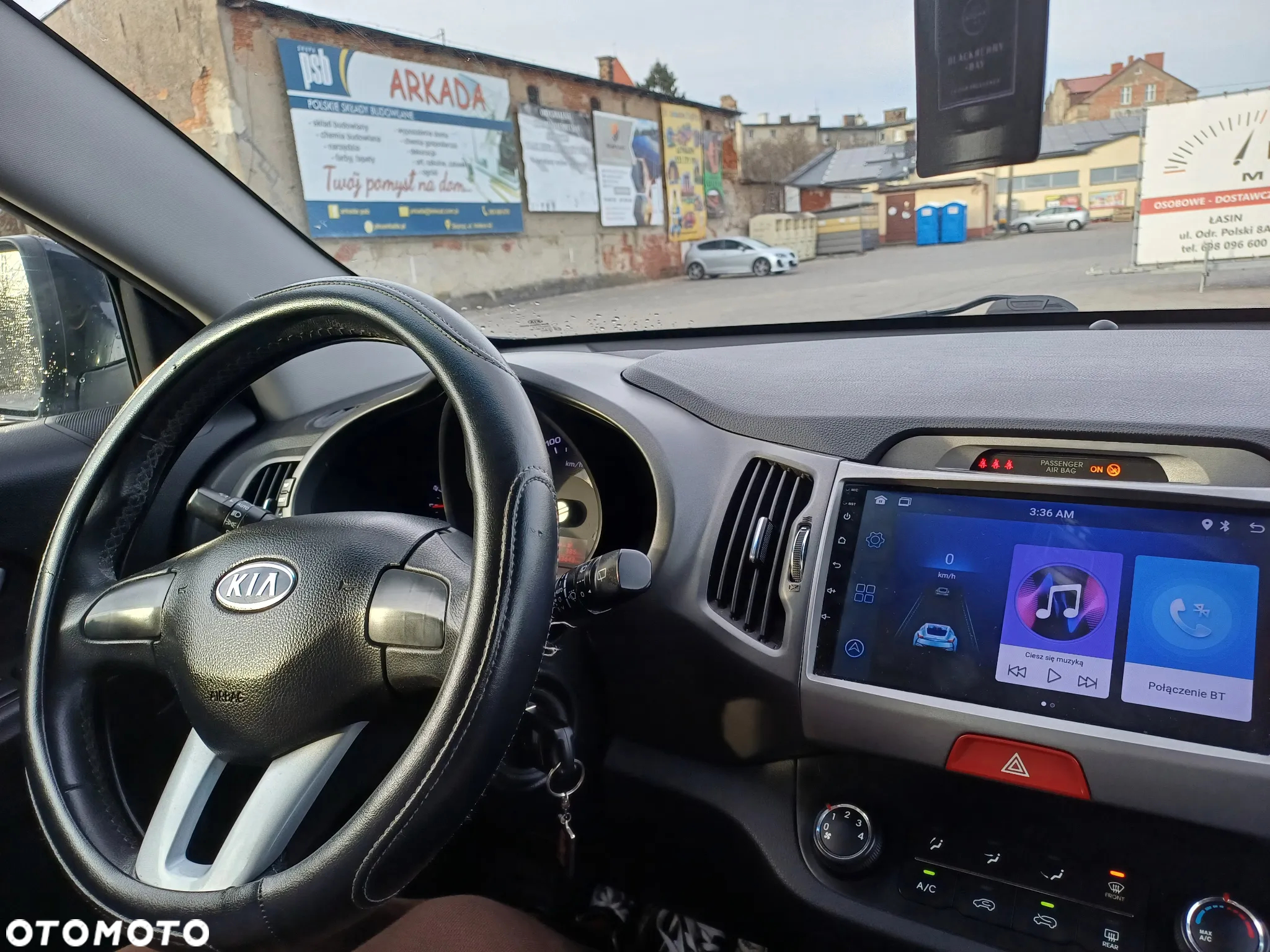 Kia Sportage - 12