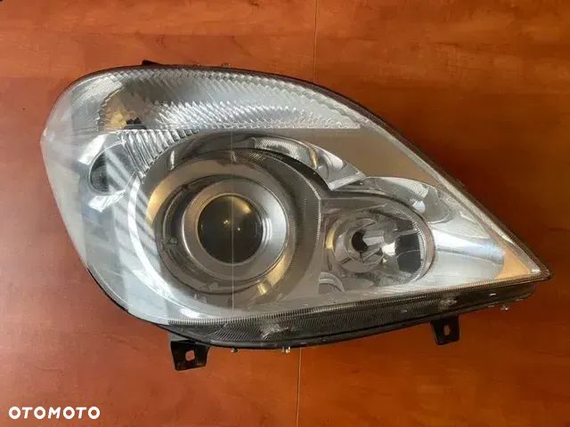 LAMPA PRAWA PRZÓD MERCEDES SPRINTER 906 25738200 - 1